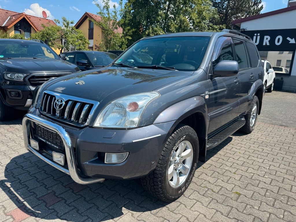 Toyota Land Cruiser 3.0 D-4D Luna
