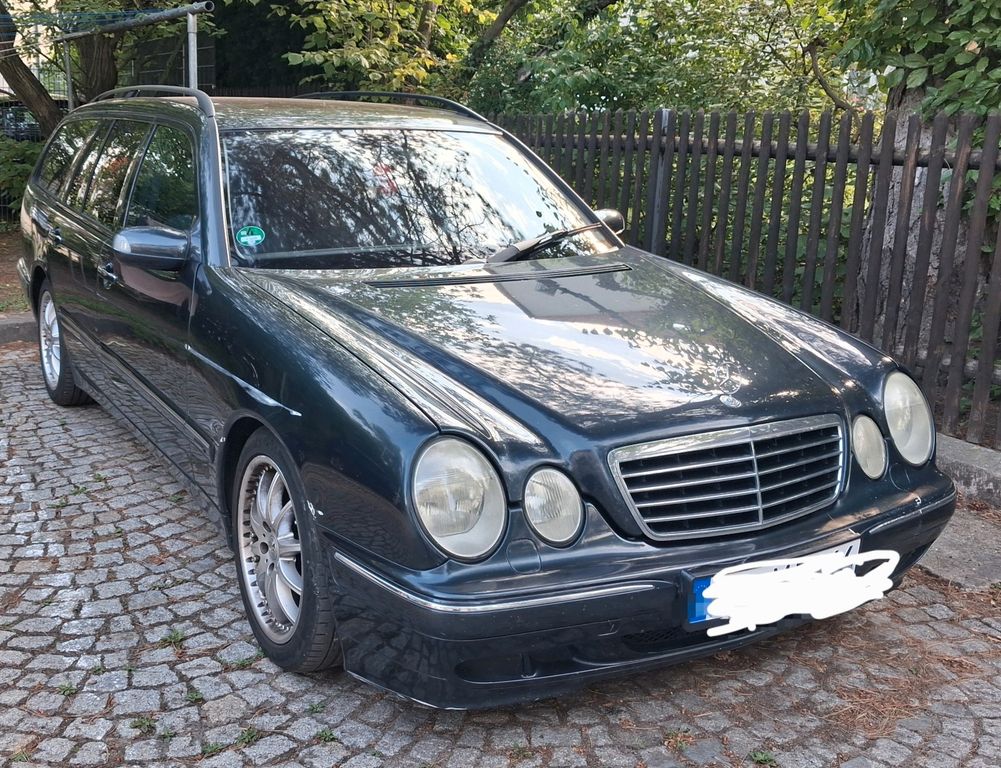 Bild des Angebotes Mercedes-Benz E 240 T AVANTGARDE Avantgarde