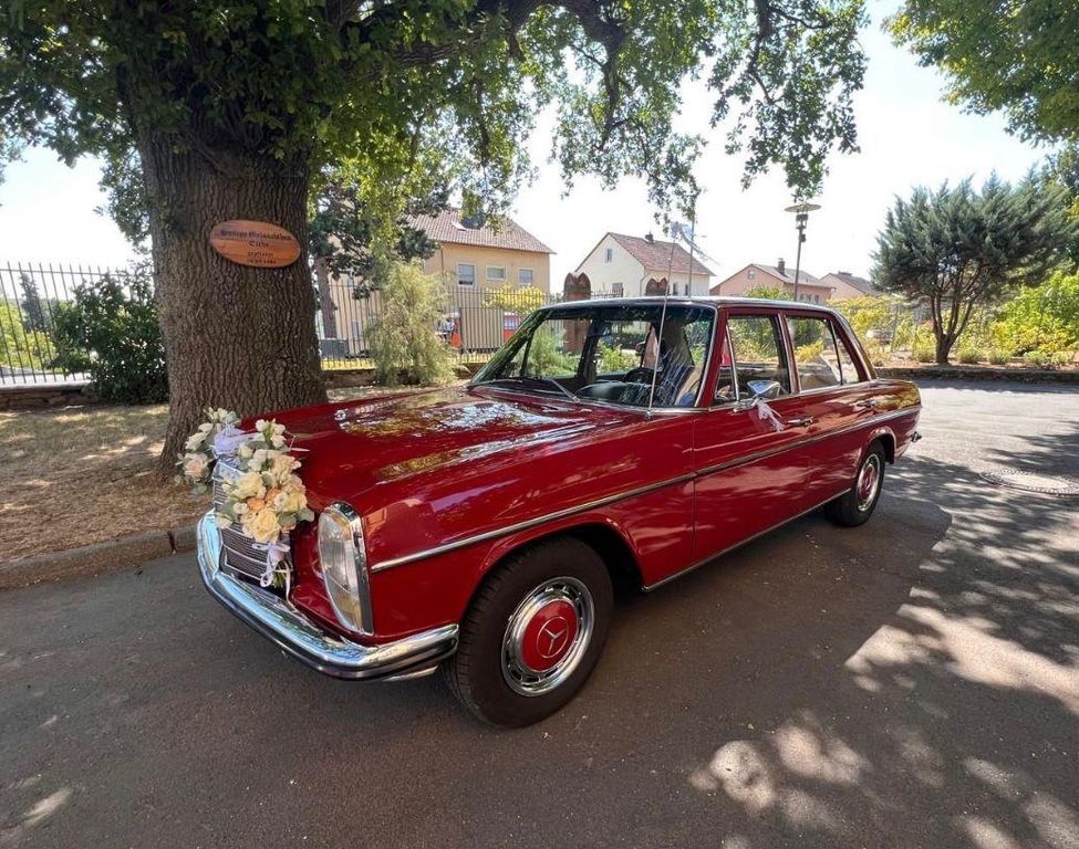 Bild des Angebotes Mercedes-Benz 220