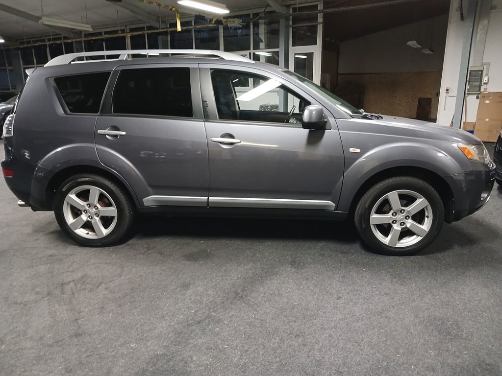 Bild des Angebotes Mitsubishi Outlander 2.4 Inten ALLRAD AUTOMATIK 7SITZER