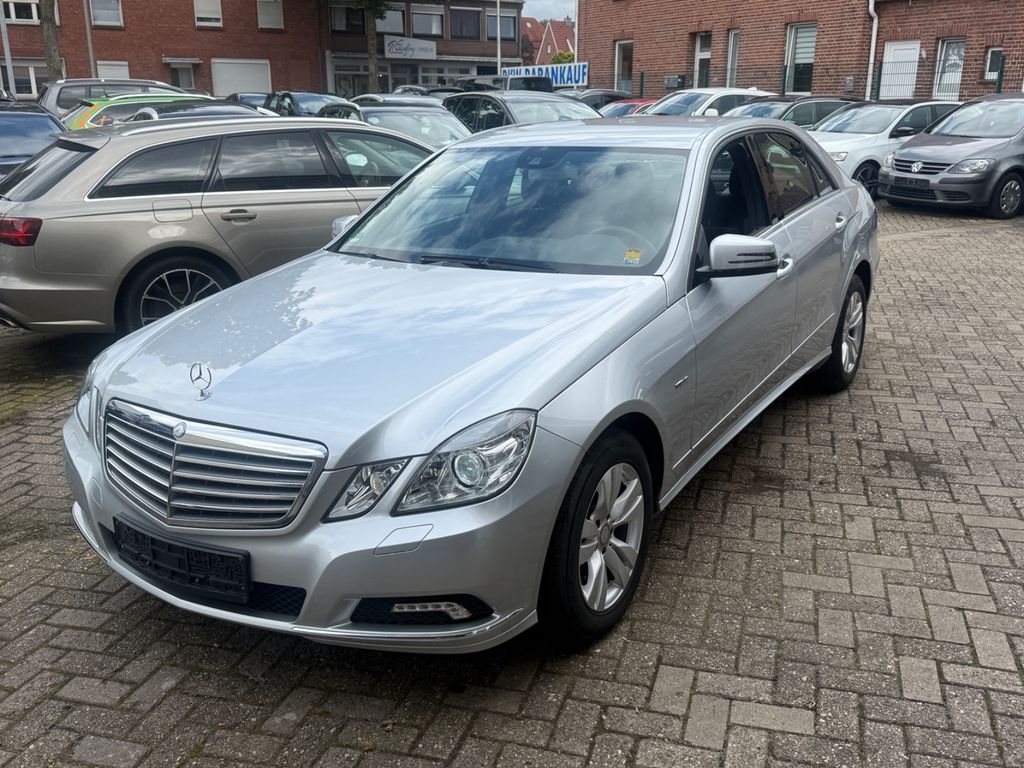 Bild des Angebotes Mercedes-Benz E 200 CGI BlueEfficiency*XENON*NAVI*MEMORY***