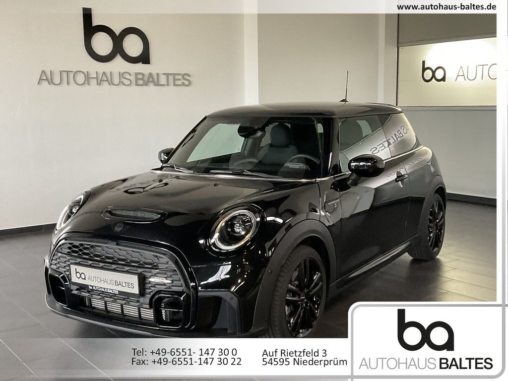 Bild des Angebotes MINI Cooper S JCW Trim Navi/Park/Komf/Kam/Black/Multi
