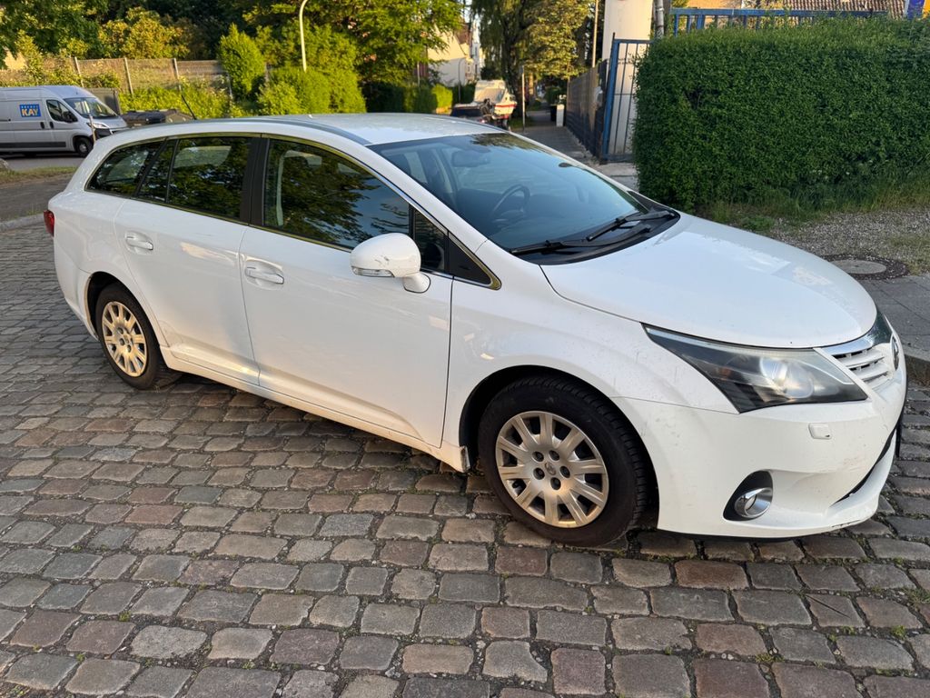 Bild des Angebotes Toyota Avensis Kombi Basis