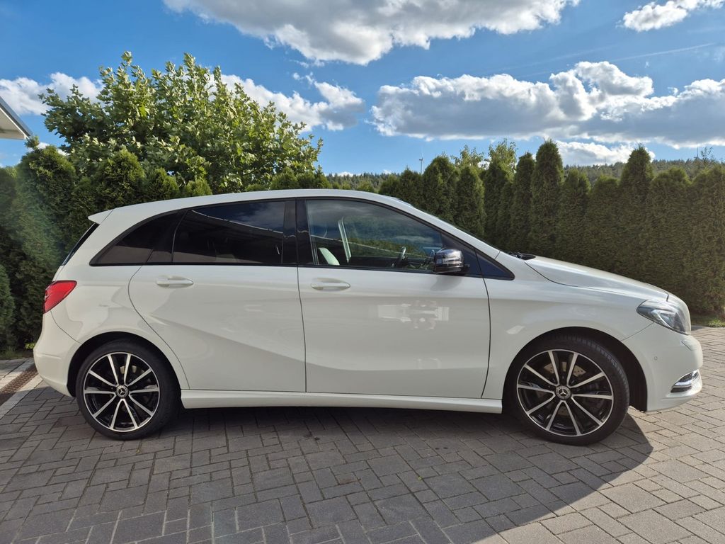 Bild des Angebotes Mercedes-Benz B 220 Pano AHK Night Paket Distronic Automatik