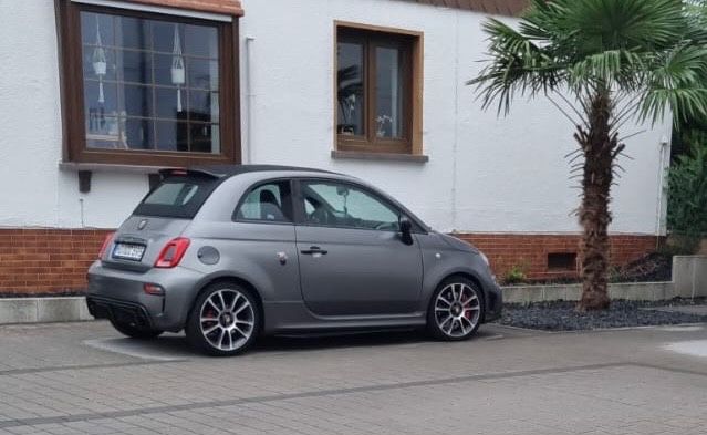Bild des Angebotes Abarth 595C 1.4 T-Jet 16V 595C  esseesse