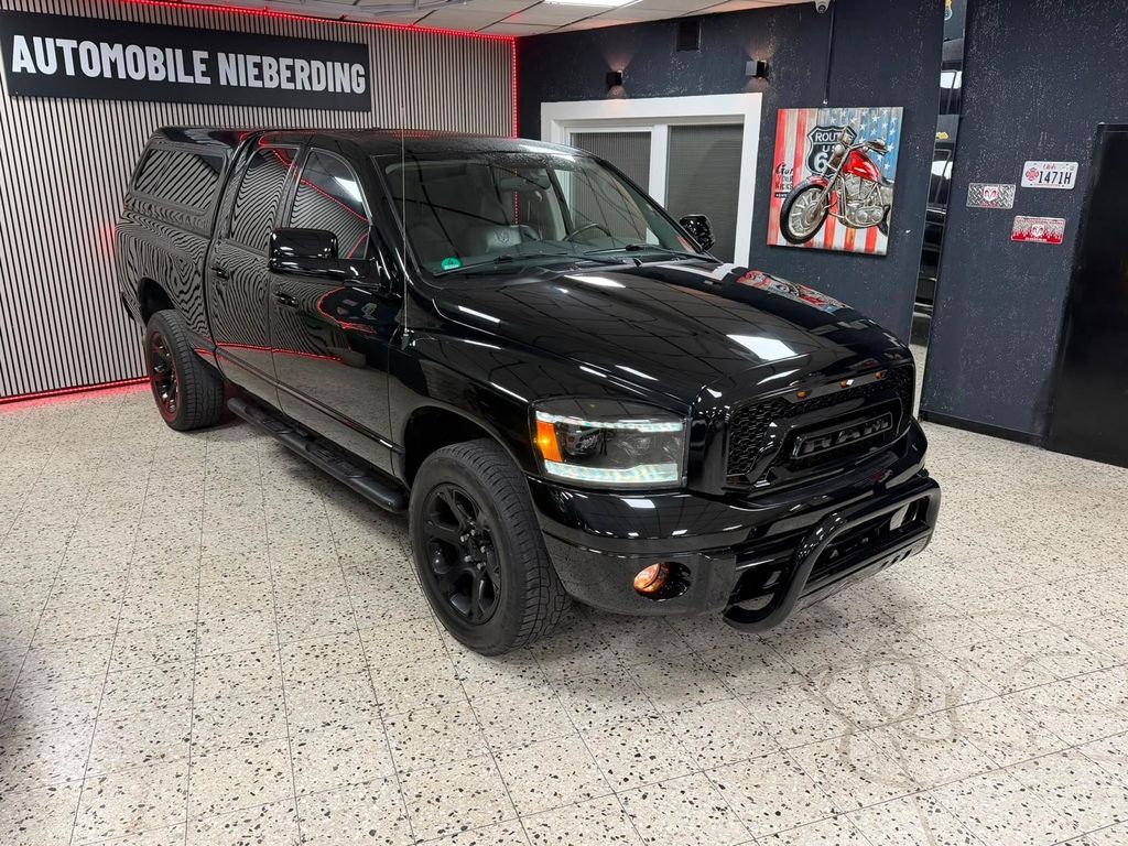 Bild des Angebotes Dodge RAM 1500 5.7 HEMI V8 4X4 /Laramie / Hardtop/ LPG