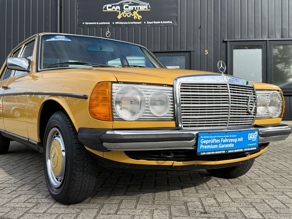 Bild des Angebotes Mercedes-Benz 200 W123 Oldtimer Top gepflegt