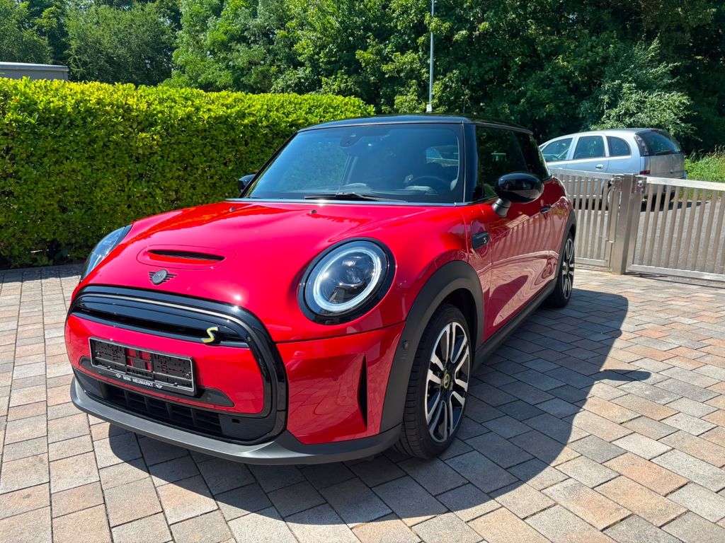 Bild des Angebotes MINI Cooper SE Yours Leder Pano HUD H/K Navi Kam 17"
