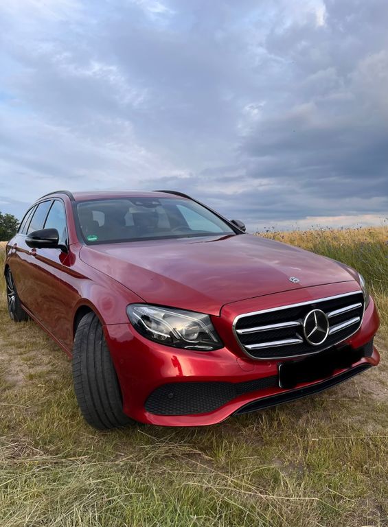 Bild des Angebotes Mercedes-Benz E 350 d T Autom. -