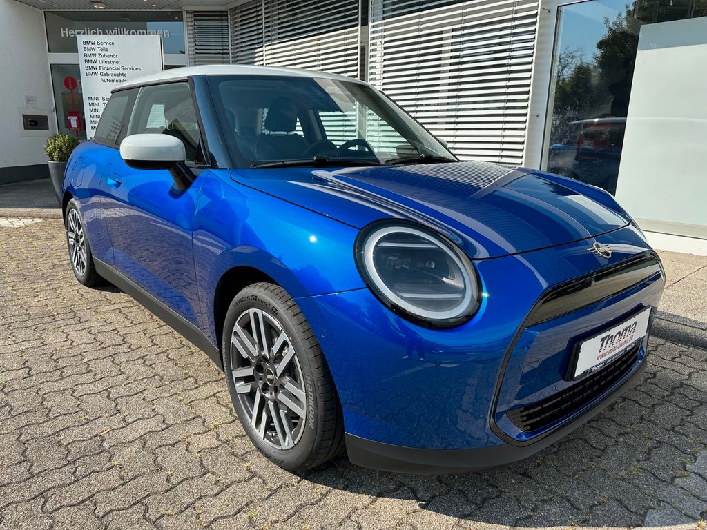 Bild des Angebotes MINI COOPER E Classic Trim +Park-Ass+RFK +AppleCP +An