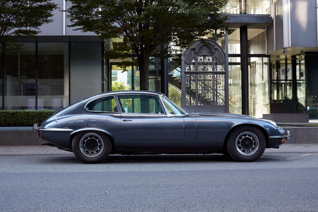 Bild des Angebotes Jaguar E-Type V12