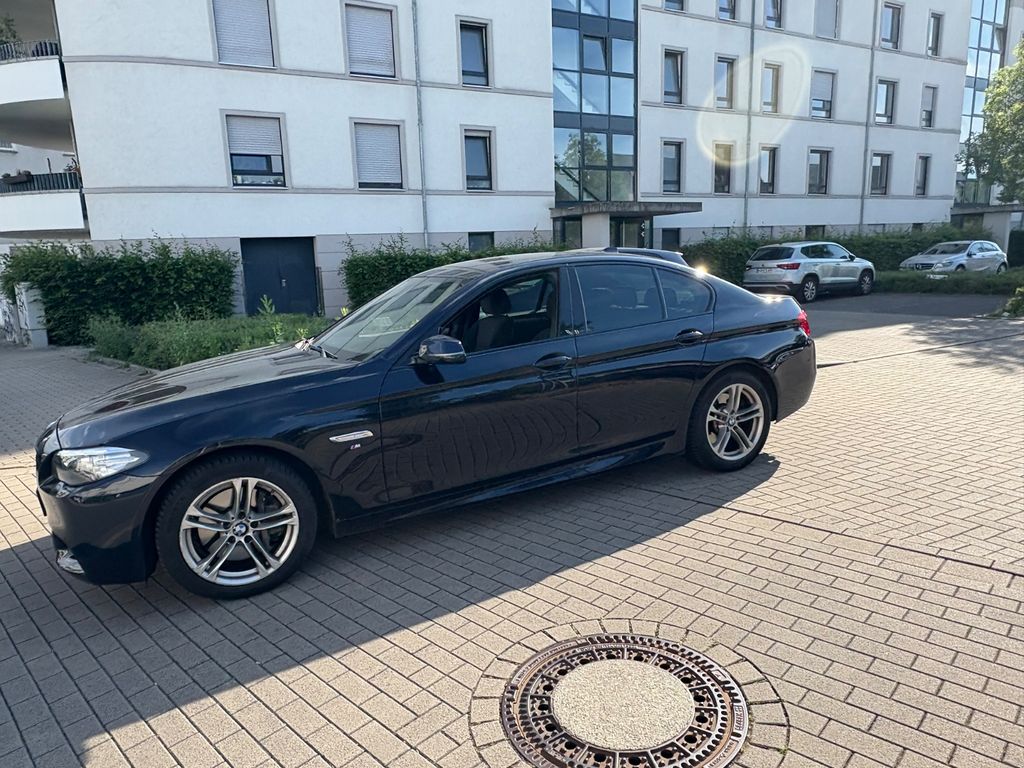 Bild des Angebotes BMW 530d xDrive A -