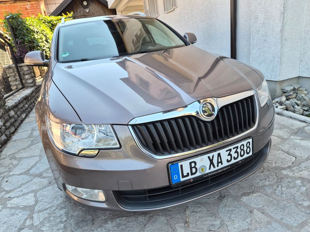 Bild des Angebotes Skoda Superb 2.0 TDI Comfort Combi Comfort