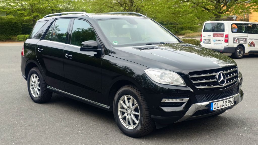 Bild des Angebotes Mercedes-Benz ML 250 BlueTEC 4MATIC 7G-Tronic Euro6 Seniorenf.