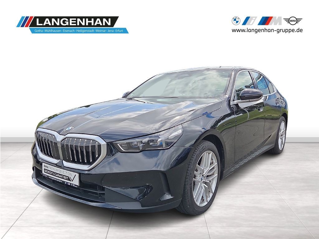 Bild des Angebotes BMW 520d Lim HK HiFi DAB LED 4xSHZ Parkassistent