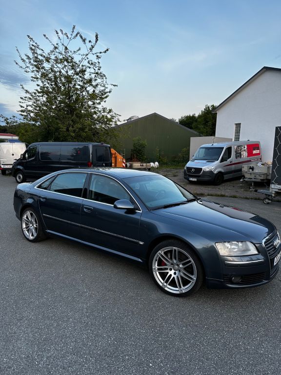 Bild des Angebotes Audi A8 4.2 tiptronic quattro Langversion -