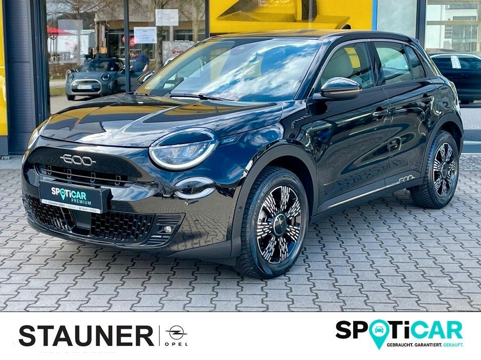 Bild des Angebotes Fiat 600 Hybrid 48V eDCT *180°KAMERA*LED*SHZ*