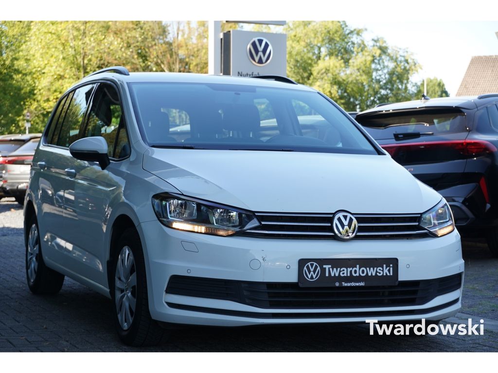 Bild des Angebotes Volkswagen Touran Comfortline ACC Navi PDC SHZ