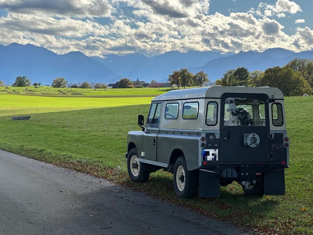 Bild des Angebotes Land Rover Series III 109 Baujahr 1979