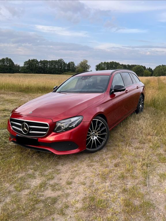 Bild des Angebotes Mercedes-Benz E 350 d T Autom. AMG Line