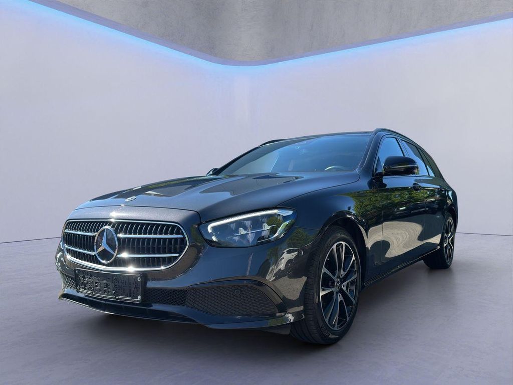 Bild des Angebotes Mercedes-Benz E 300d 4Matic Avantgarde LED/AHK/MBUX/SHZ/ACC