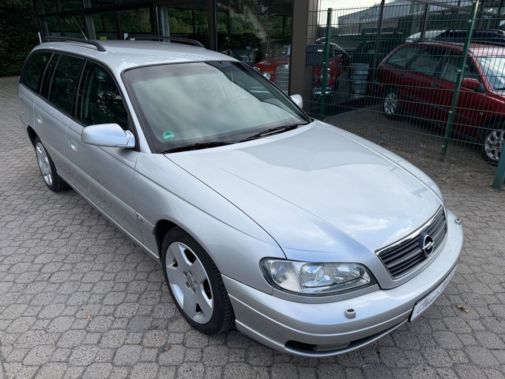 Opel Omega B Caravan 2.2
