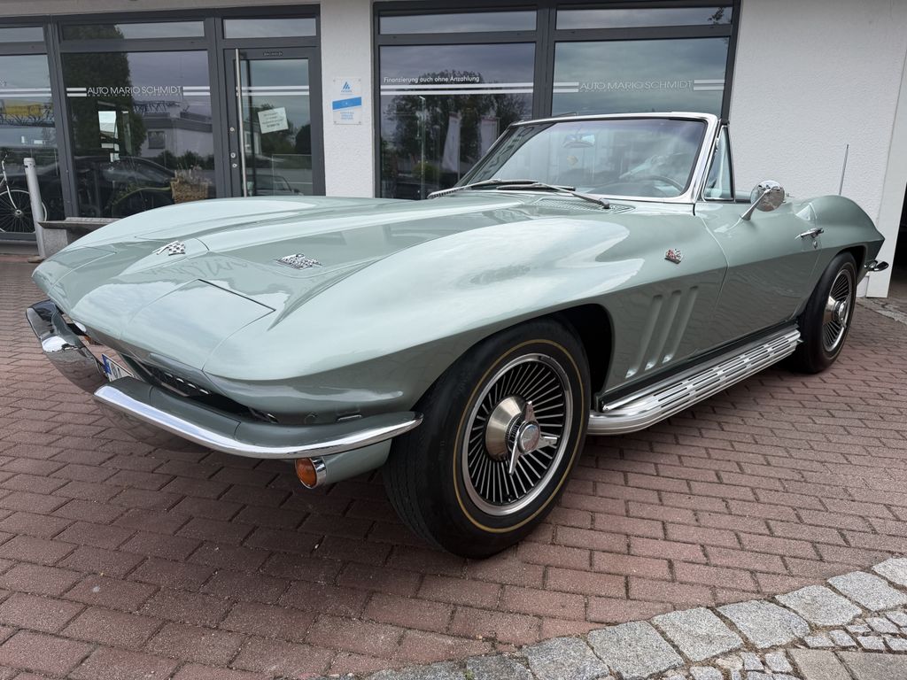 Corvette C2 Sting-Ray Convertible 350 HP
