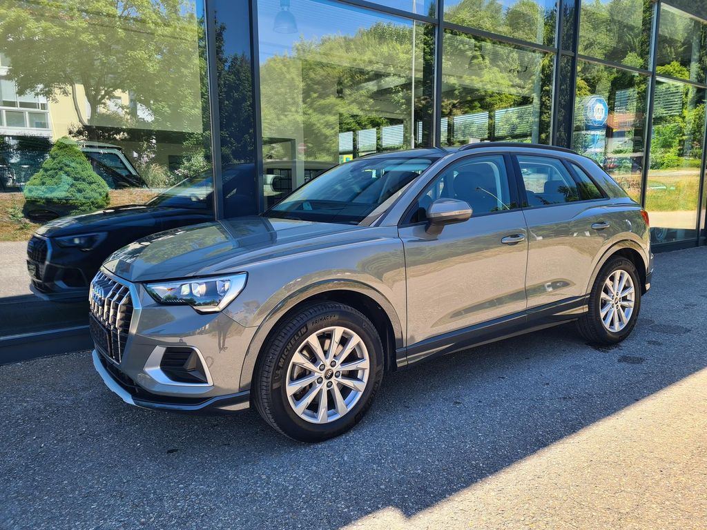 Bild des Angebotes Audi Q3 40 TDI quattro advanced AHK Navi 8-fach
