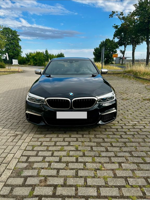 Bild des Angebotes BMW M550i xDrive A -