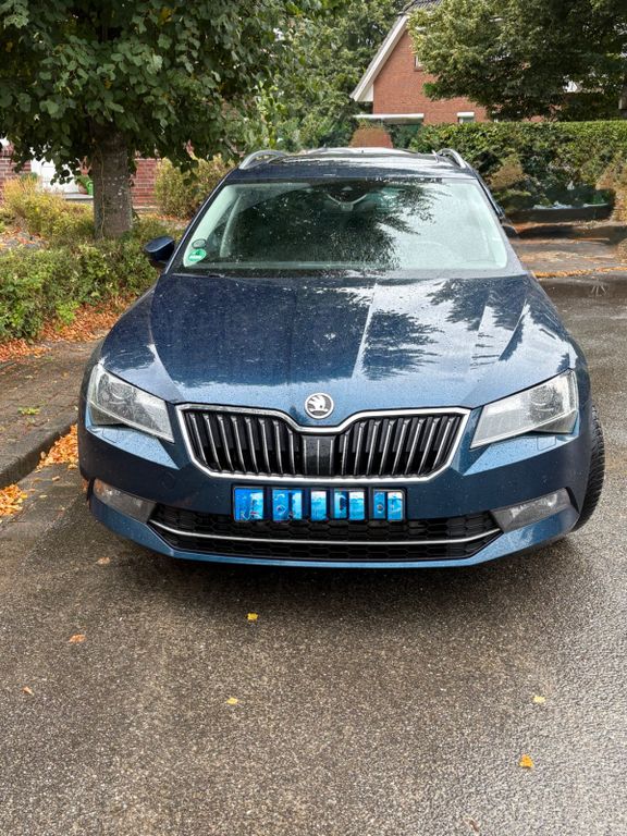 Bild des Angebotes Skoda Superb 2.0 TDI SCR 140kW DSG 4x4 Ambition Co...