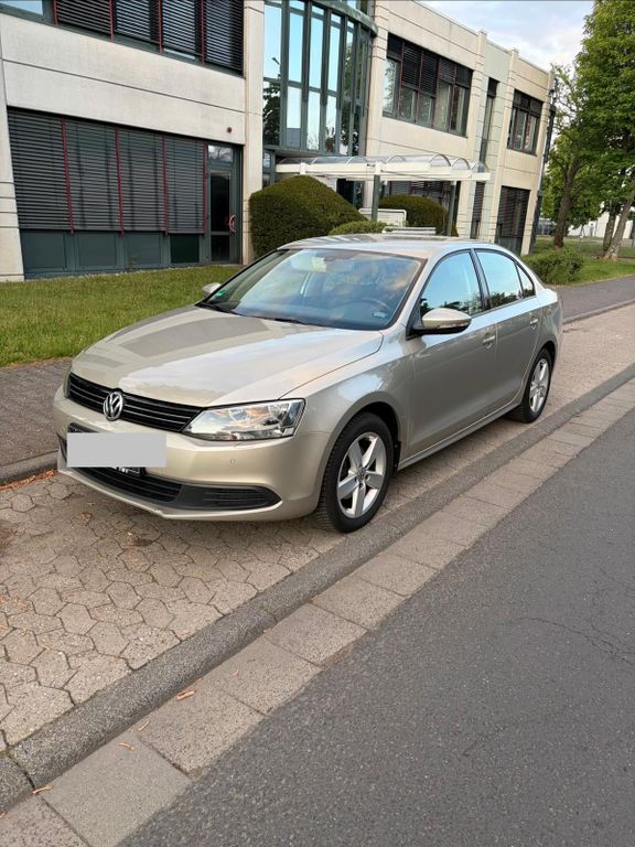 Bild des Angebotes Volkswagen Jetta 1.4 TSI 90 kW Dsg Automatik, Tüv Neu