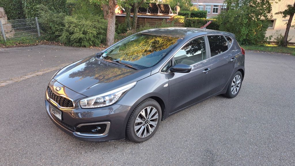 Bild des Angebotes Kia cee'd / Ceed 1.6 CRDi Scheckheft TÜV wenig Km