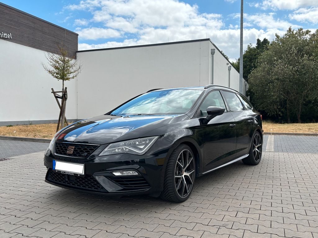 Seat CUPRA Leon ST300 Pano/Vollleder/Perf.-P.