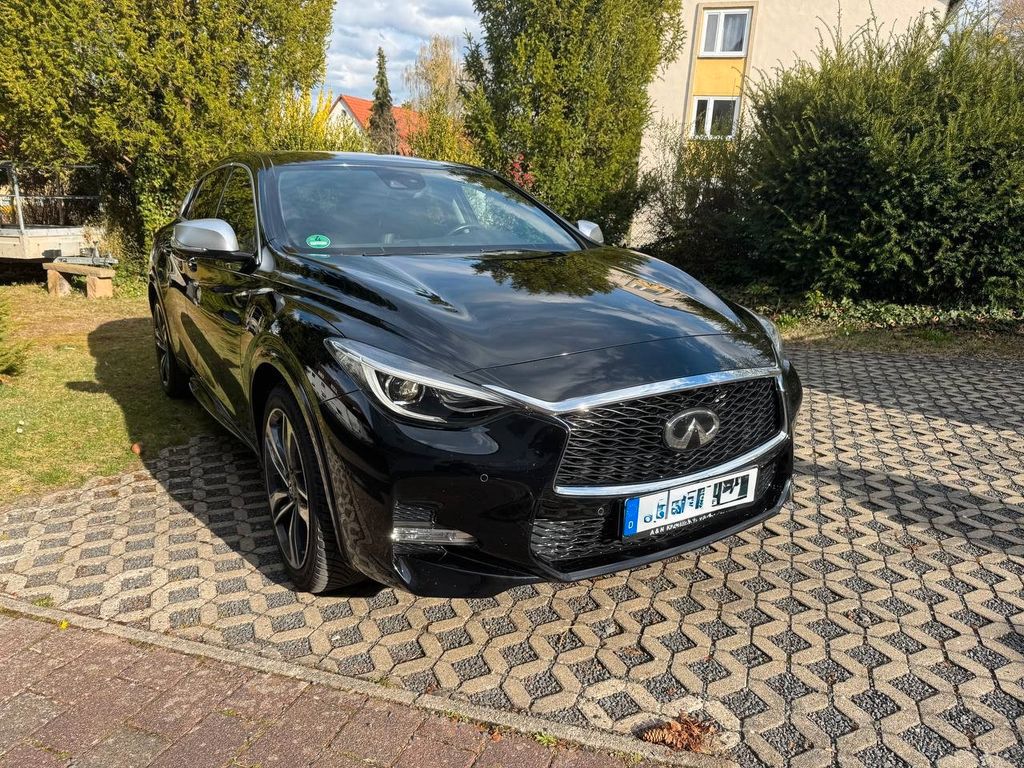 Infiniti Q30S 1.6t DCT FWD Sport