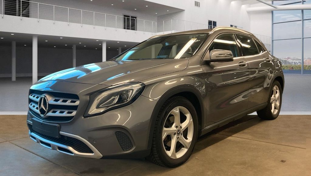 Bild des Angebotes Mercedes-Benz GLA 180 LED Navi SHZ Allwetter Tempo. Keyless