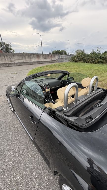 Bild des Angebotes Audi TT Roadster 120KW 2. Hand Omi-Auto (kein Witz!)