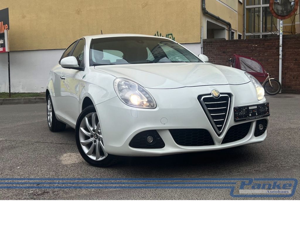 Bild des Angebotes Alfa Romeo Giulietta 1.4 TB Turismo Aut.*BT*SHZ*Leder*Xenon