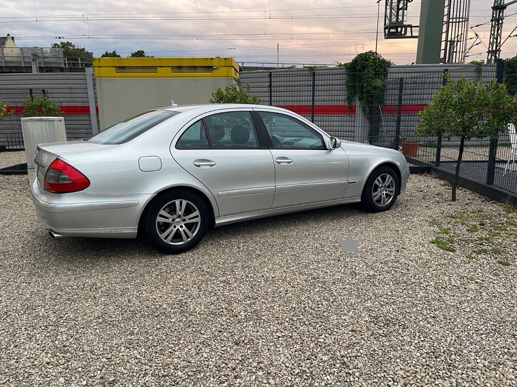 Bild des Angebotes Mercedes-Benz E 280 AVANTGARDE