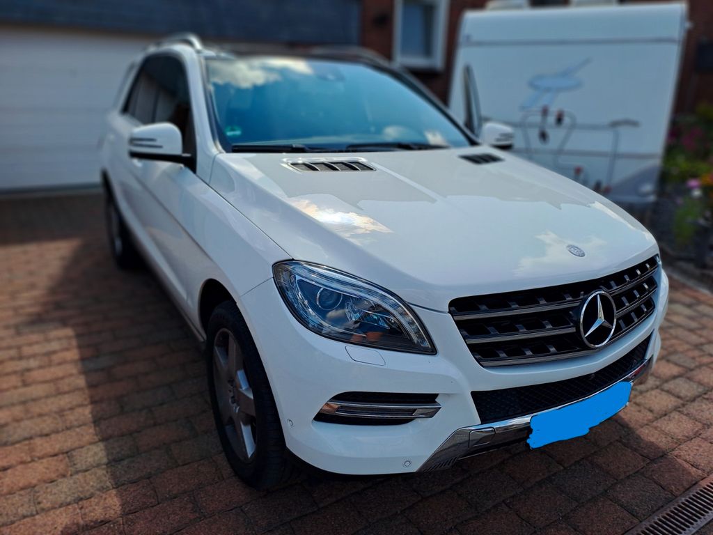 Bild des Angebotes Mercedes-Benz ML 250 BlueTEC 4MATIC AMG Line