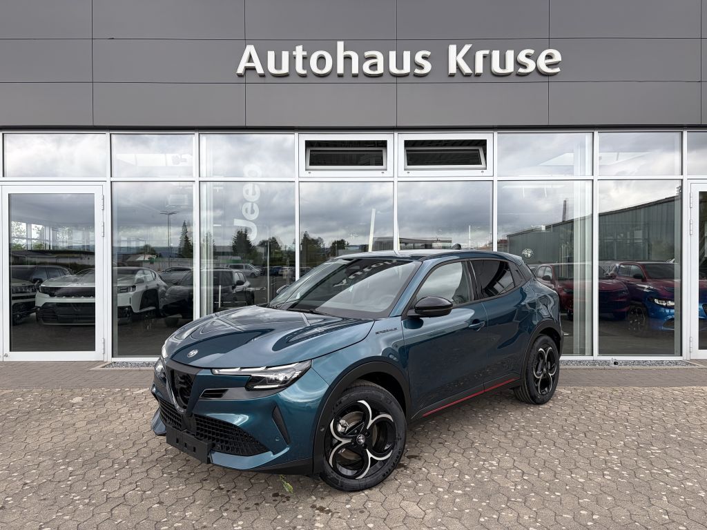 Bild des Angebotes Alfa Romeo Junior 1.2 VGT Ibrida Speciale