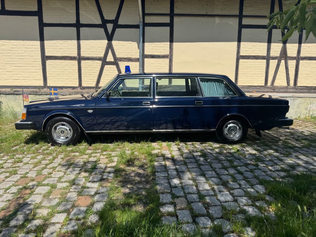 Bild des Angebotes Volvo 264 TE " TOP EXECUTIVE " 1 von 135  DDR Fuhrpark