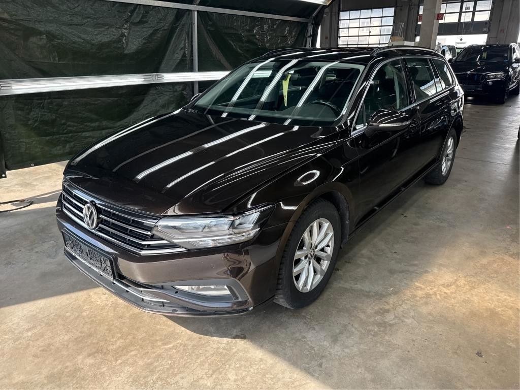 Bild des Angebotes Volkswagen Passat Variant 2.0 TDI DSG | Pano | LED | Navi