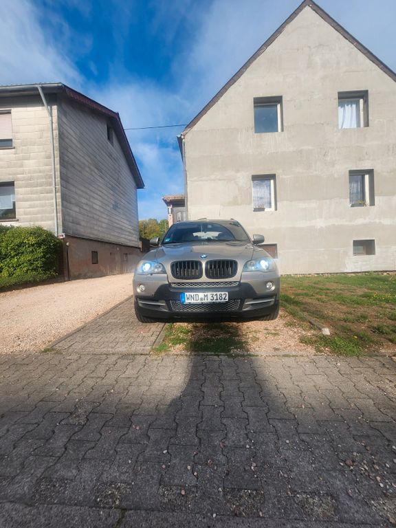 Bild des Angebotes BMW X5 E70 3.0d M57 | Panoramadach | HUD | 21"