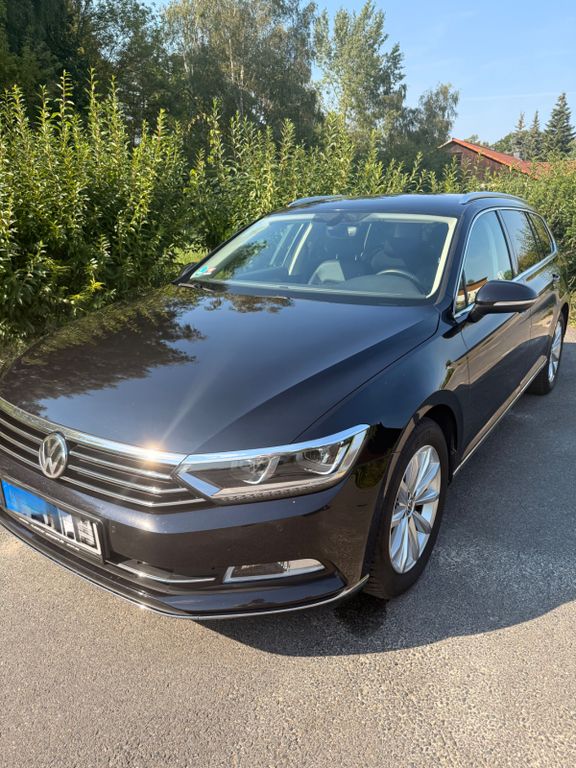 Bild des Angebotes Volkswagen Passat Variant 2.0 TDI SCR 140kW DSG Highlin...