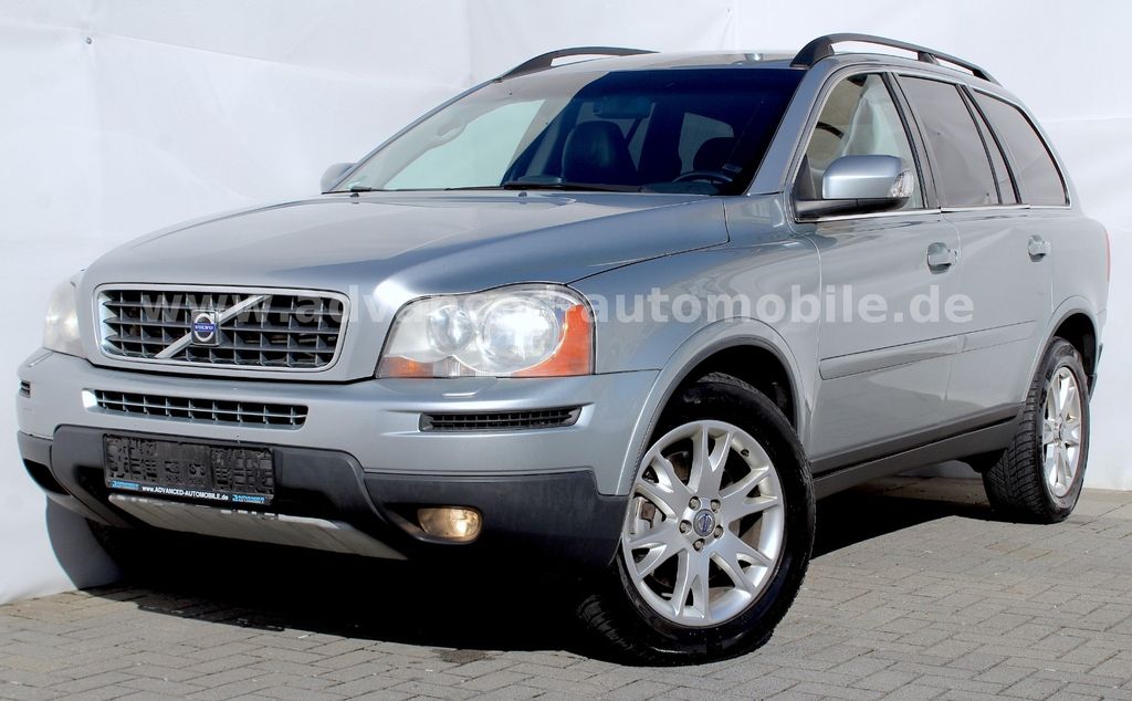 Bild des Angebotes Volvo XC90 D5 Momentum ALLRAD|LEDER|NAVI|185-PS