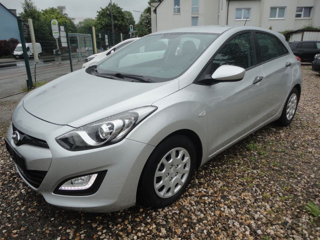 Bild des Angebotes Hyundai i30 Classic KLiMA-eFH-49 000 KM