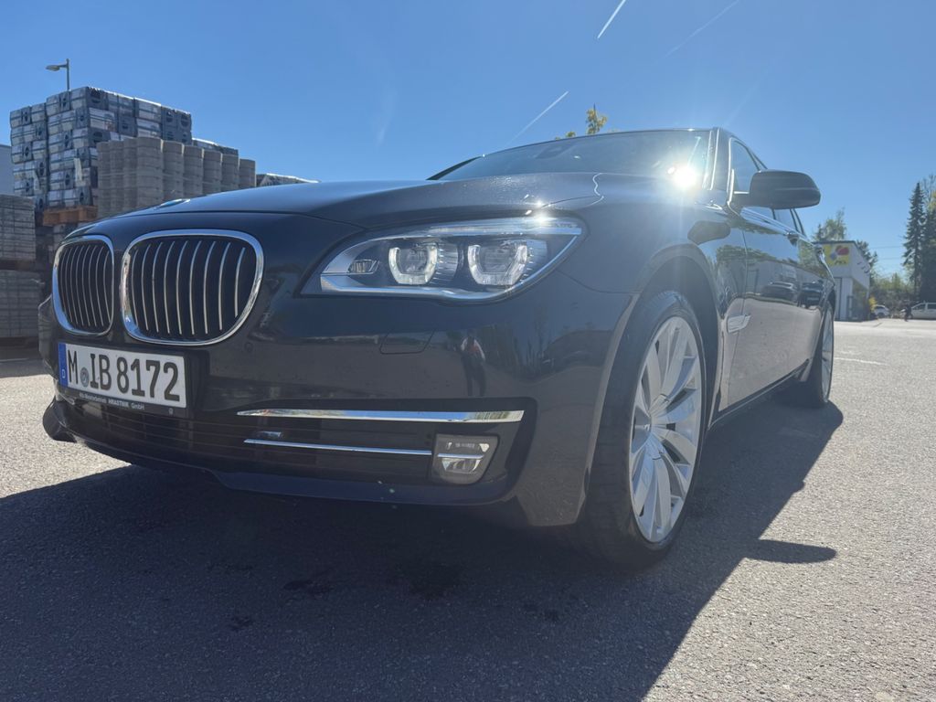 Bild des Angebotes BMW 730  xDrive / GUTER ZUSTAND /