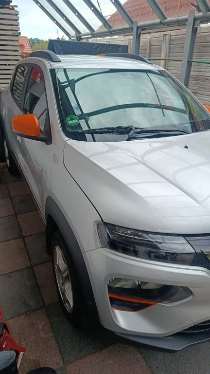 Dacia Spring Comfort Plus mit Garantie CCS NAVI
