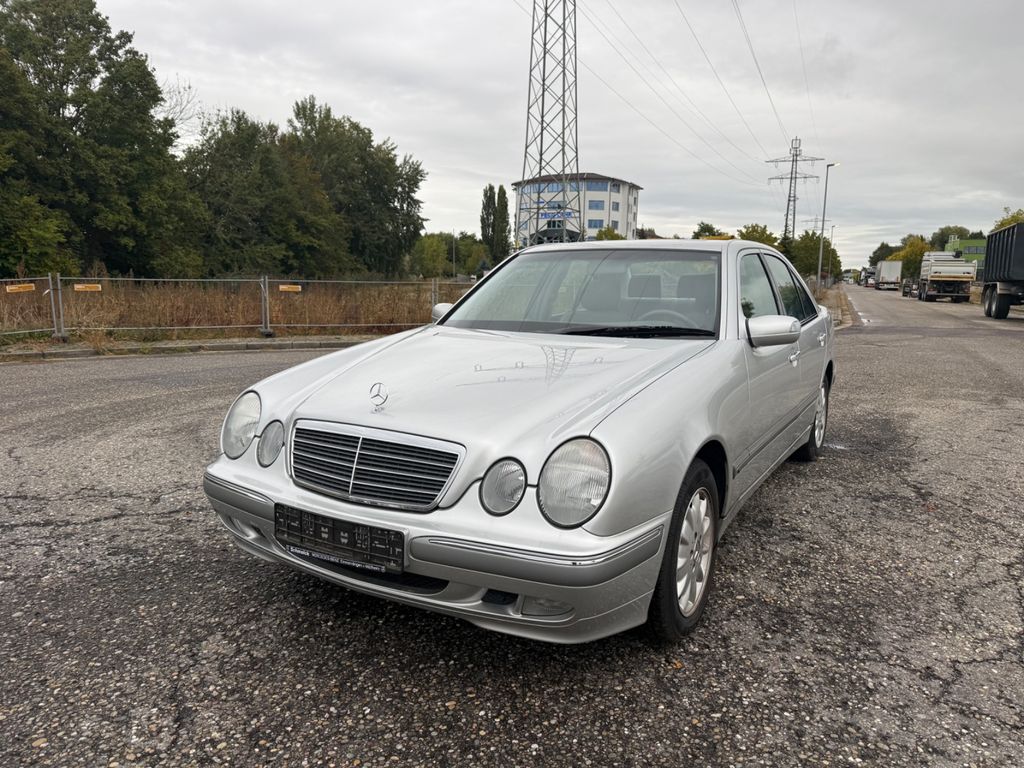 Mercedes-Benz E 200 KOMPRESSOR**GEPFLEGT**2-HAND**