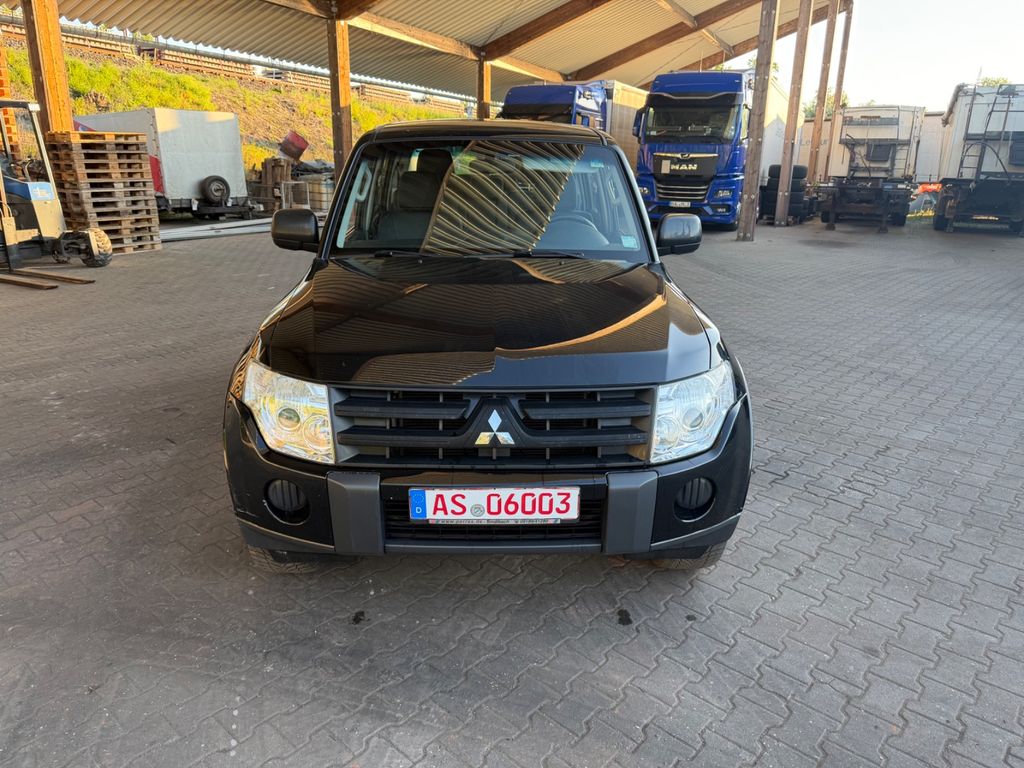 Bild des Angebotes Mitsubishi Pajero 3,2 DI-D 4WD Inform/Tüv Neu/AHK